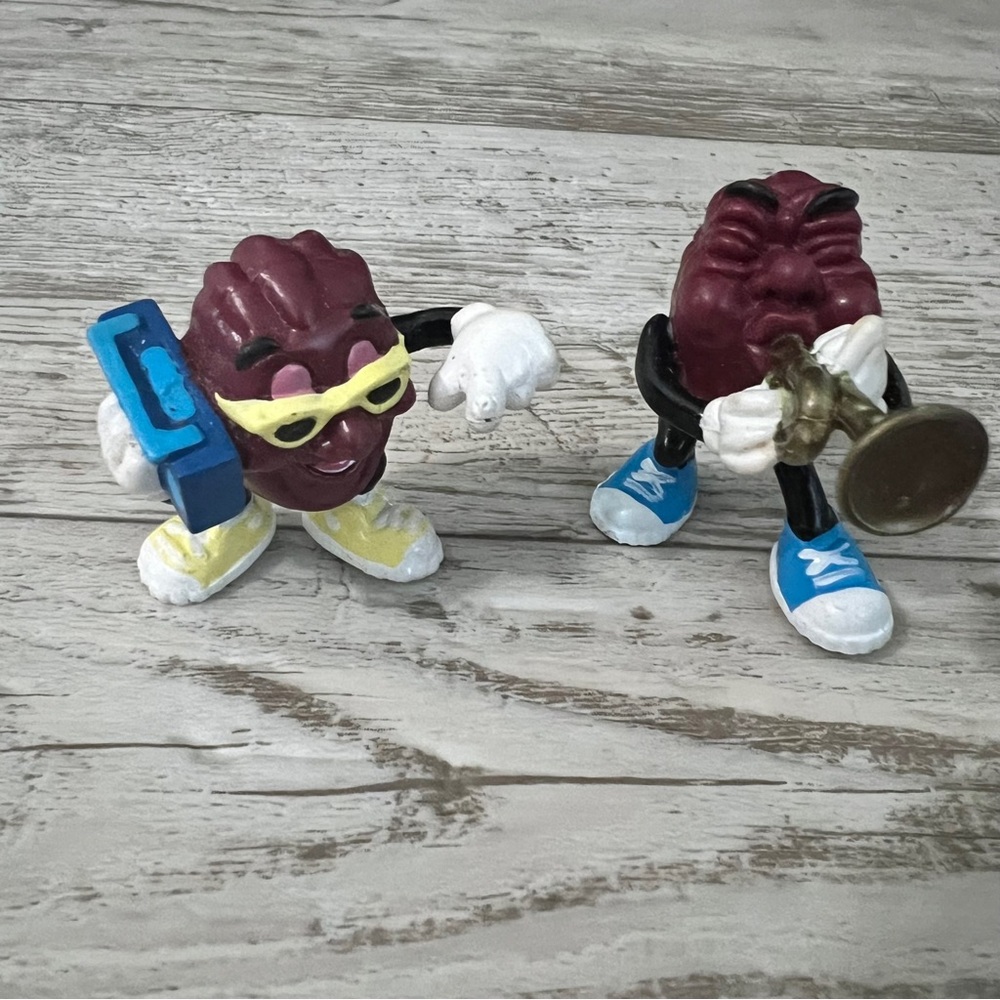 Vintage California Raisins 1988 PVC Figures Boom Box & Trumpet Applause Calrab